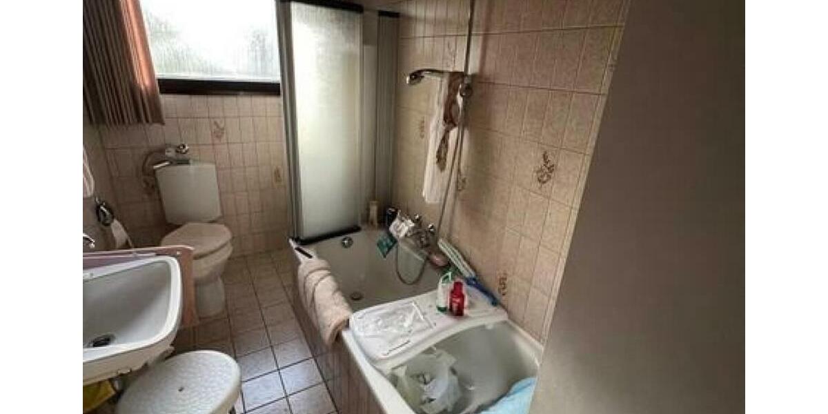 Reihenhaus Völklingen - 10 Zimmer, 196 m&sup2;, 251.000&euro; | Angebot:25394744