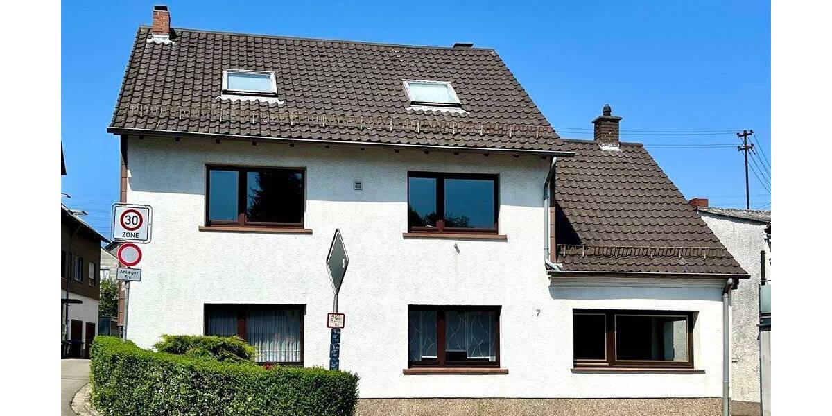 Mehrfamilienhaus, Wohnhaus Quierschied - 8 Zimmer, 198 m&sup2;, 287.000&euro; | Angebot:25745731