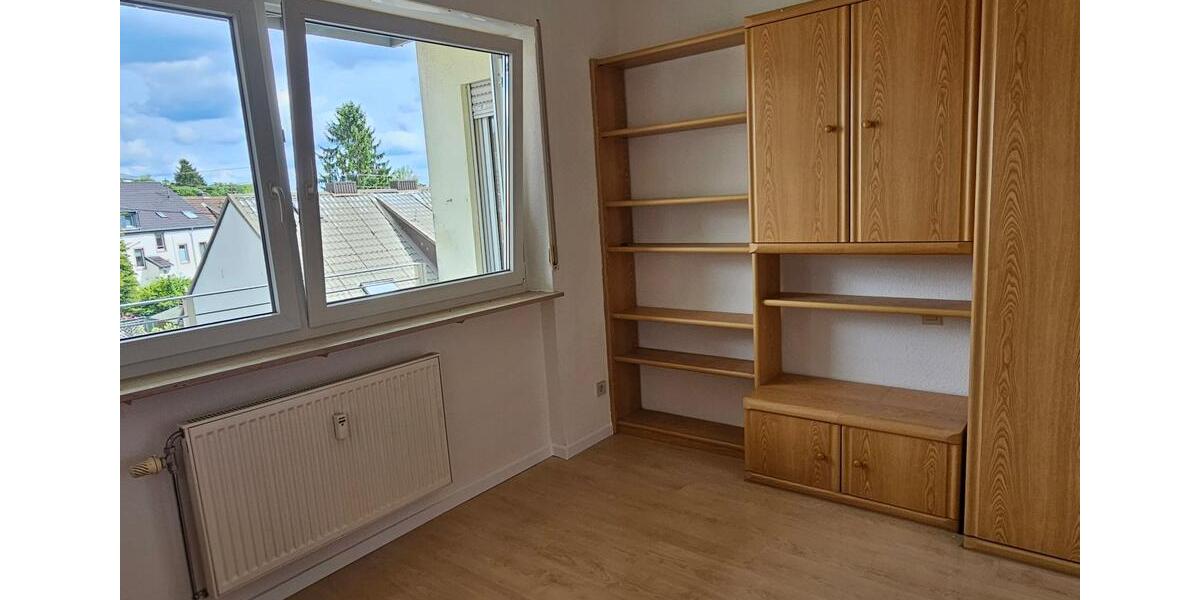Etagenwohnung Ottweiler - 3 Zimmer, 90 m&sup2;, 850&euro; | Angebot:26560905