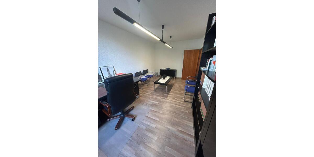 Einfamilienhaus Völklingen - 10 Zimmer, 214 m&sup2;, 325.000&euro; | Angebot:25373988