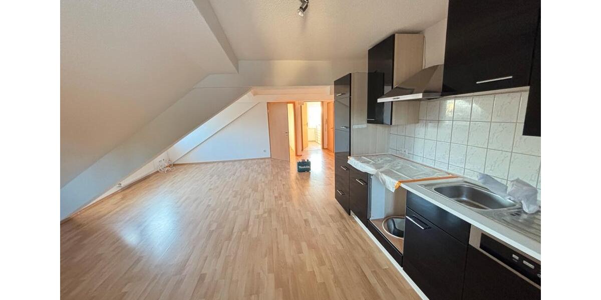 Etagenwohnung Bexbach - 3.5 Zimmer, 75 m&sup2;, 680&euro; | Angebot:25933877