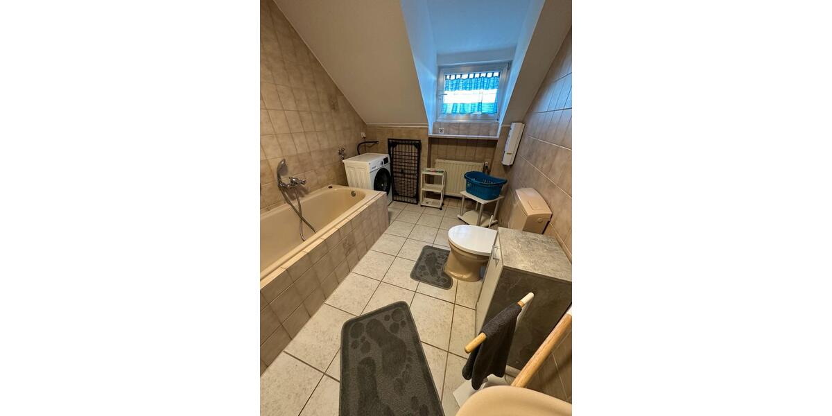 Etagenwohnung Friedrichsthal - 4 Zimmer, 95 m&sup2;, 15&euro; | Angebot:25307888