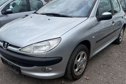 Peugeot 206 85.000 km 3.199 &euro; Saarlouis 66740