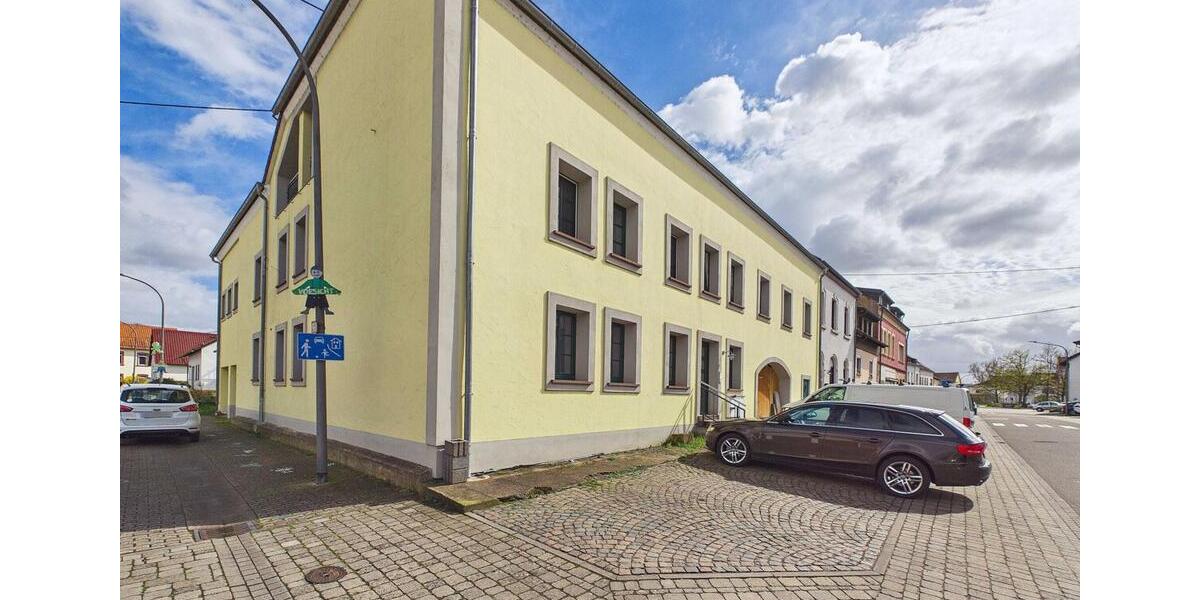 Etagenwohnung Saarlouis - 3 Zimmer, 117 m&sup2;, 1.150&euro; | Angebot:25782412