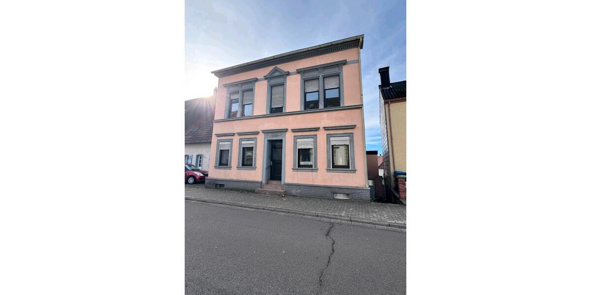 Etagenwohnung Sankt Ingbert - 2 Zimmer, 74 m&sup2;, 750&euro; | Angebot:25543037