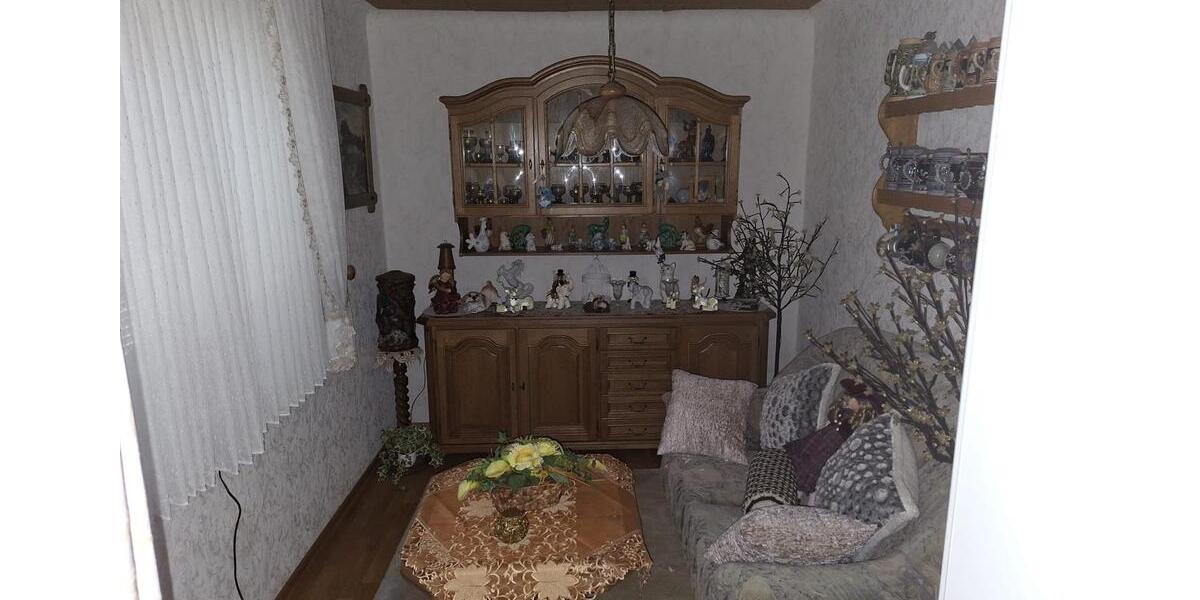 Einfamilienhaus Saarwellingen - 4 Zimmer, 93 m&sup2;, 119.000&euro; | Angebot:26739303