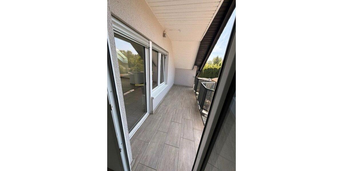 Dachgeschoßwohnung Nalbach - 3 Zimmer, 80 m&sup2;, 800&euro; | Angebot:26635859