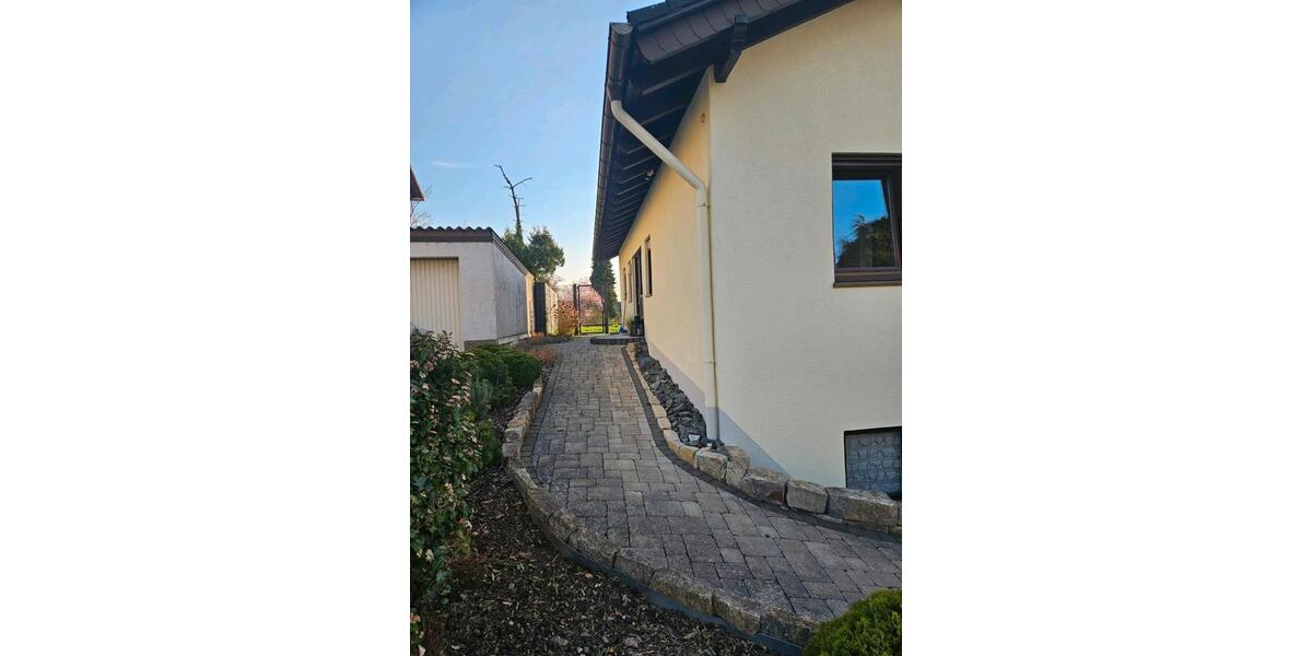 Etagenwohnung Merchweiler - 4 Zimmer, 105 m&sup2;, 990&euro; | Angebot:25883537