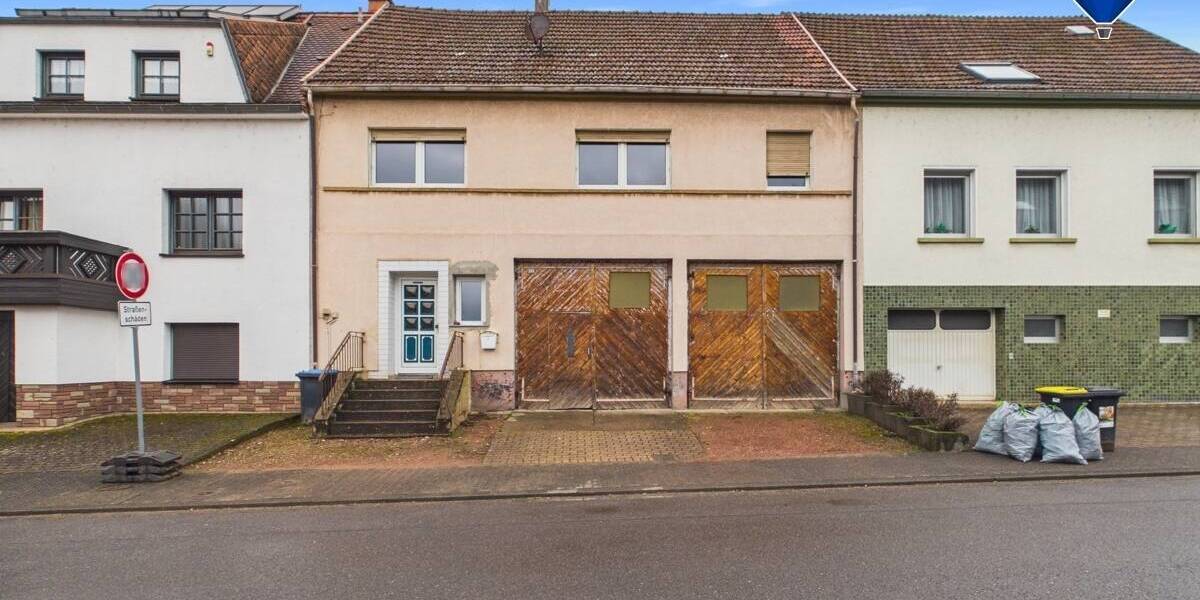 Reihenmittelhaus Dillingen / Diefflen Diefflen - 3 Zimmer, 132 m&sup2;, 145.000&euro; | Angebot:26092908