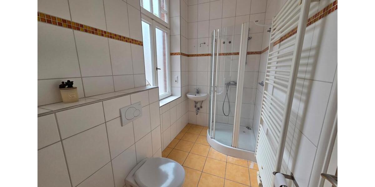 Etagenwohnung Saarbrücken St. Arnual - 3 Zimmer, 102 m&sup2;, 1.100&euro; | Angebot:26685978