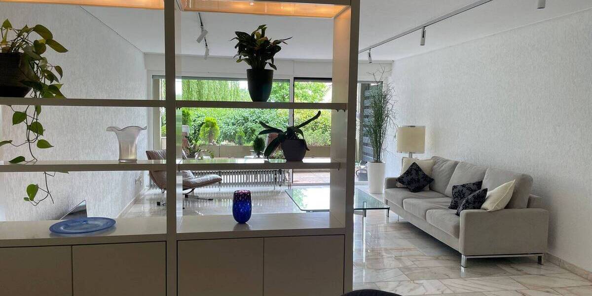 Etagenwohnung Saarbrücken St Johann - 4 Zimmer, 141 m&sup2;, 1.765&euro; | Angebot:25701499