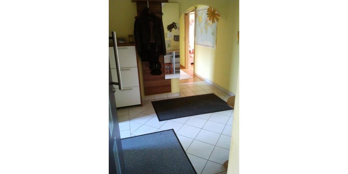 Etagenwohnung Neunkirchen Heinitz - 3 Zimmer, 105 m&sup2;, 750&euro; | Angebot:25933879