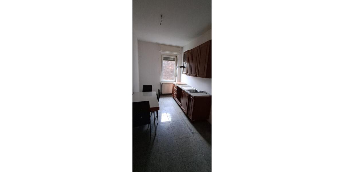 Etagenwohnung Völklingen - 2 Zimmer, 85 m&sup2;, 660&euro; | Angebot:23874172