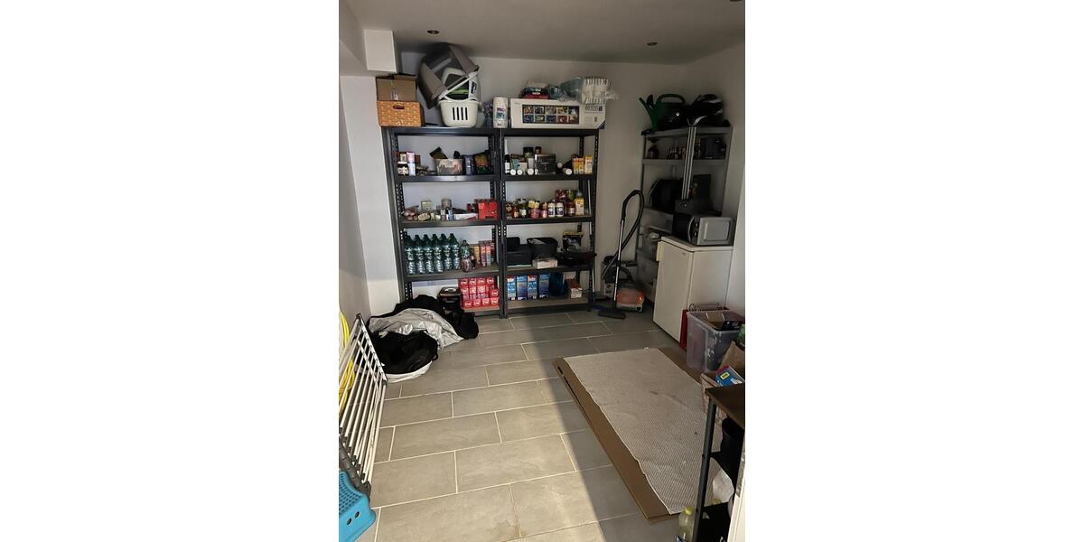 Erdgeschoßwohnung Quierschied - 4 Zimmer, 150 m&sup2;, 800&euro; | Angebot:25900926