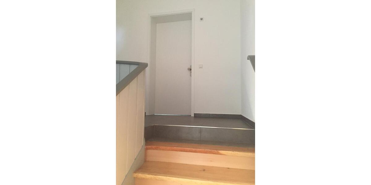 Etagenwohnung Saarlouis - 2 Zimmer, 105 m&sup2;, 1.250&euro; | Angebot:25942075