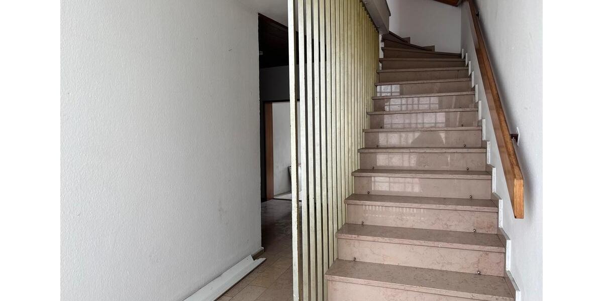 Mehrfamilienhaus, Wohnhaus Sankt Wendel - 8 Zimmer, 200 m&sup2;, 1.400&euro; | Angebot:26412616