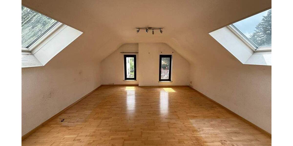 Einfamilienhaus Saarbrücken Alt-Saarbrücken - 6 Zimmer, 200 m&sup2;, 475.000&euro; | Angebot:25730153