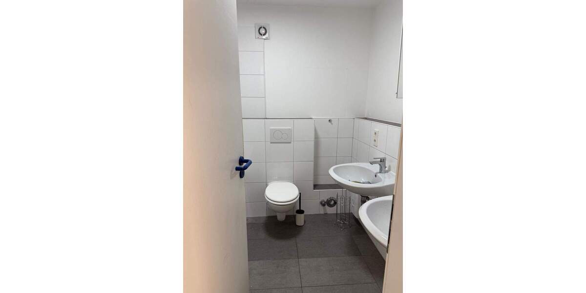 Zimmer Saarbrücken St Johann - 4 Zimmer, 135 m&sup2;, 890&euro; | Angebot:25899693
