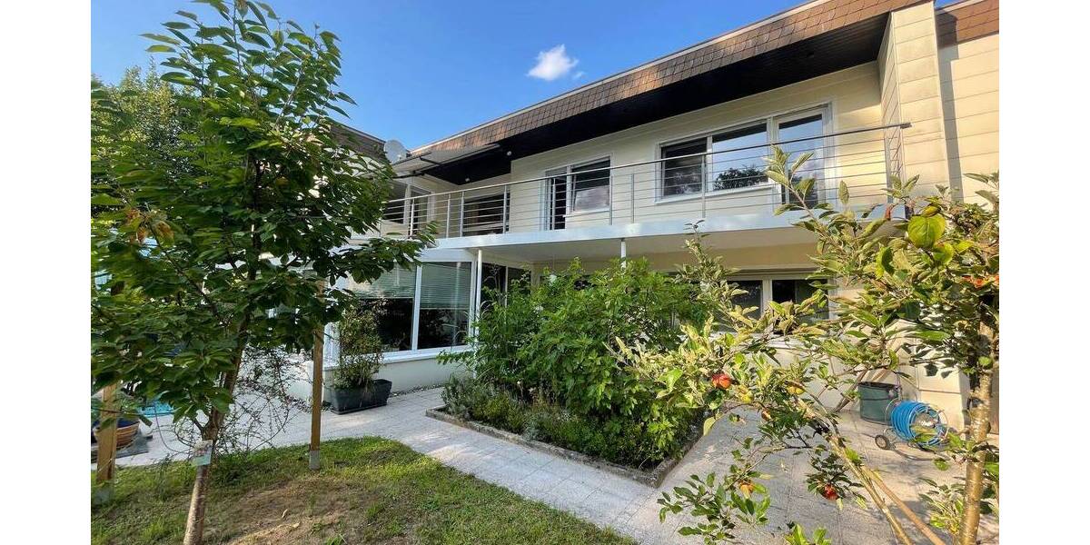 Einfamilienhaus Sankt Ingbert Rohrbach - 9 Zimmer, 275 m&sup2;, 366.000&euro; | Angebot:25735415