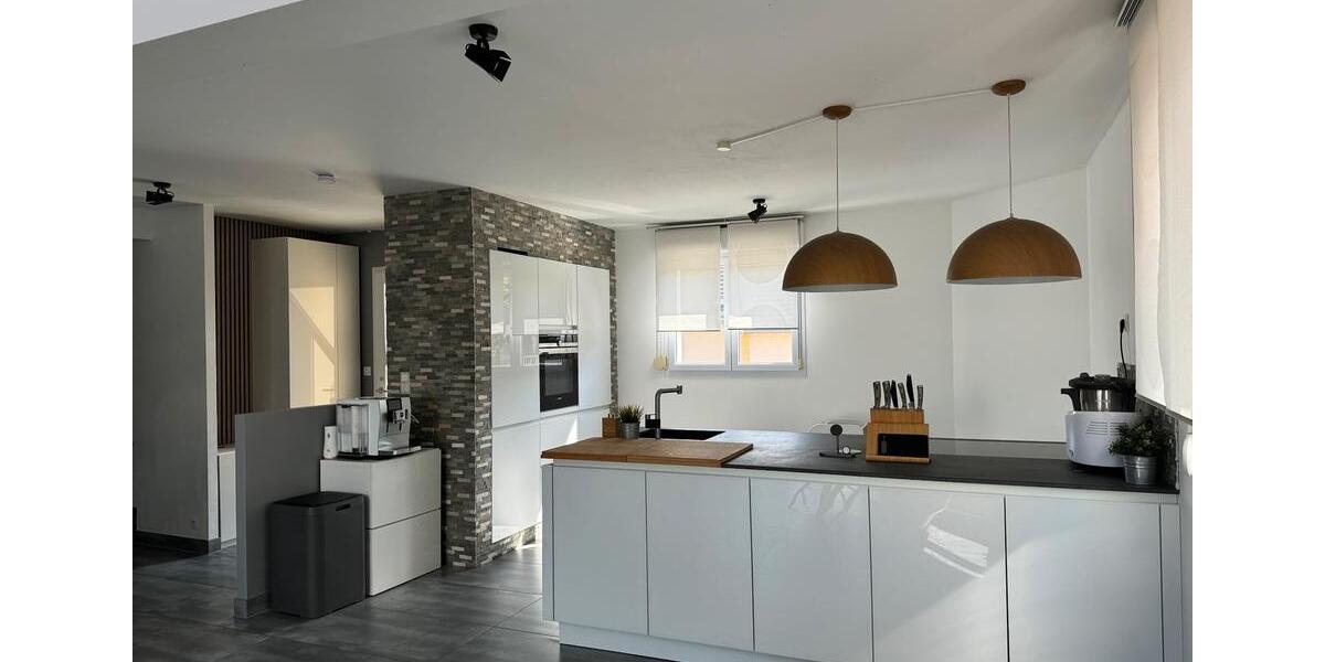 Einfamilienhaus Saarbrücken - 6 Zimmer, 150 m&sup2;, 499.000&euro; | Angebot:25656747