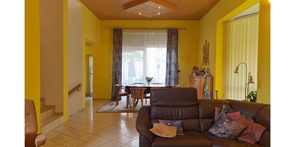 Mediterran gestaltetes Einfamilienhaus in schöner Stadtrandlage - Einfamilienhaus Zweibrücken | Angebot:21312569