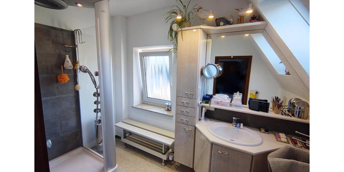 Einfamilienhaus Eppelborn - 4 Zimmer, 105 m&sup2;, 190.000&euro; | Angebot:25790400