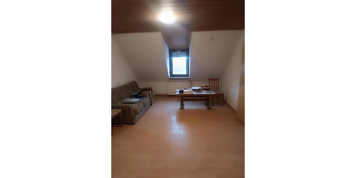 Etagenwohnung Neunkirchen - 4 Zimmer, 100 m&sup2;, 780&euro; | Angebot:25875523