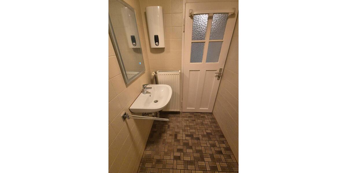 Dachgeschoßwohnung Homburg - 2 Zimmer, 41 m&sup2;, 380&euro; | Angebot:25258685