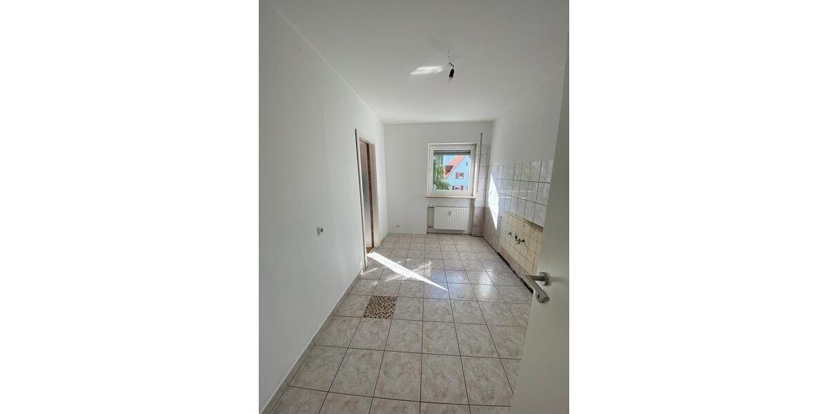 Etagenwohnung Homburg - 4 Zimmer, 100 m&sup2;, 850&euro; | Angebot:26680243