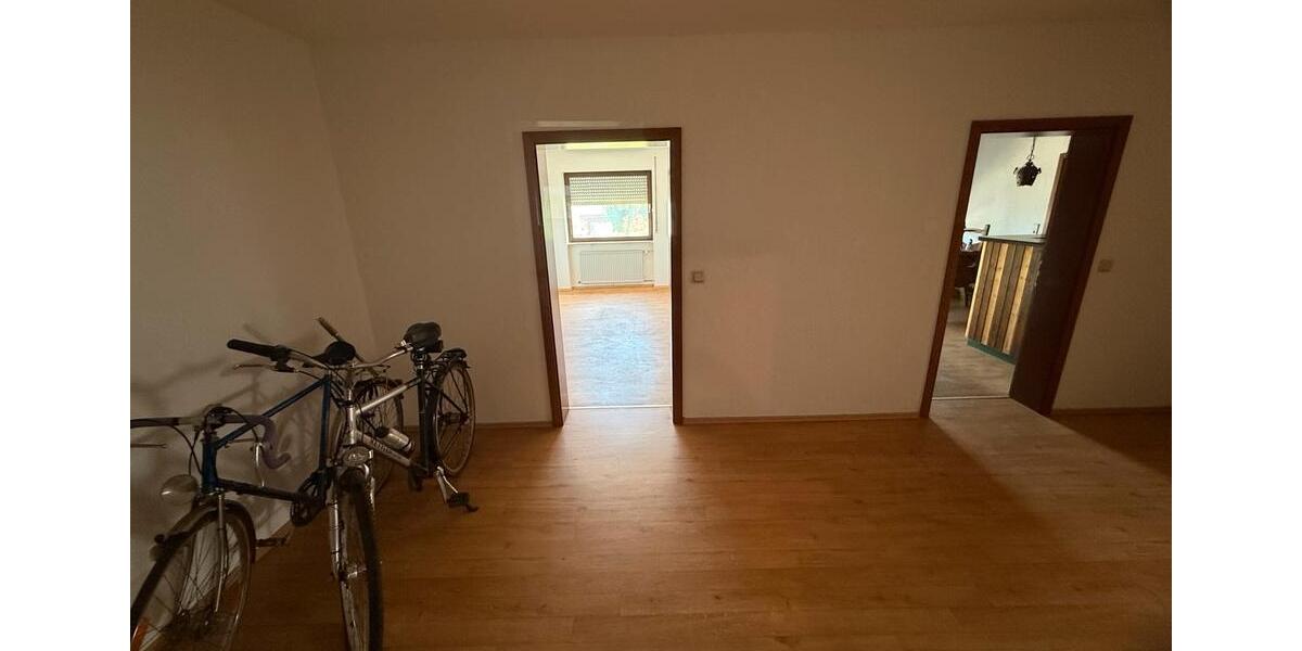 Einfamilienhaus Wadgassen - 11 Zimmer, 270 m&sup2;, 339.000&euro; | Angebot:25323564