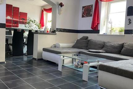 Haus Kirkel - 9 Zimmer, 189 m&sup2;, 319.000&euro; | Angebot:25811798