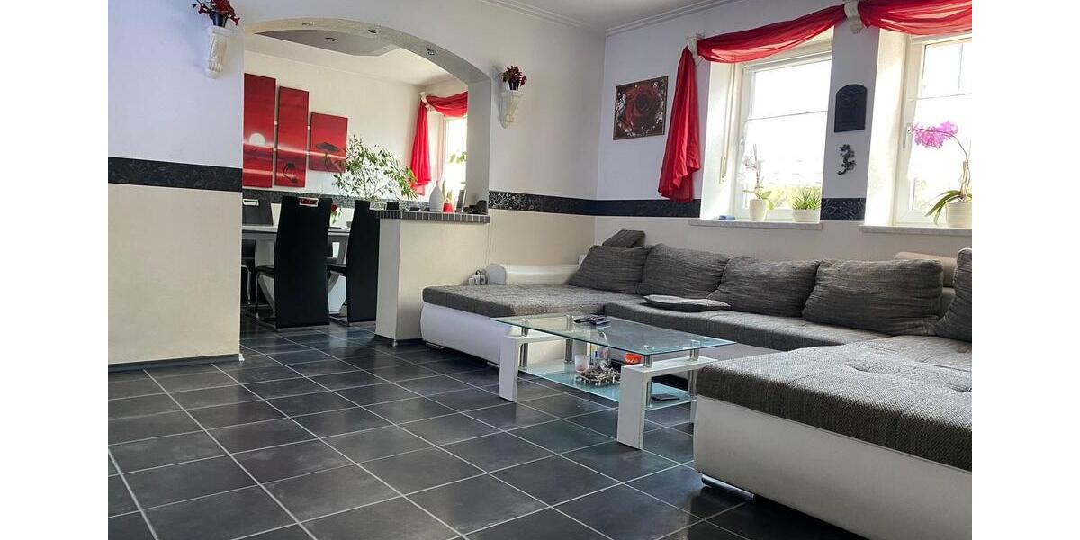 Mehrfamilienhaus, Wohnhaus Kirkel - 9 Zimmer, 189 m&sup2;, 319.000&euro; | Angebot:25811798