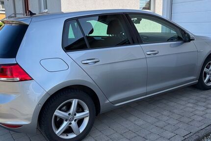 VW Golf 183.000 km 8.700 &euro; Heusweiler 66265