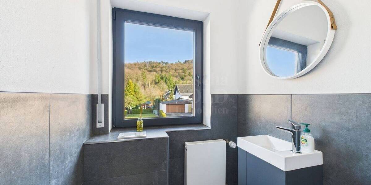 Hochwertige 4-Zimmer-Wohnung mit Loggia & Stellplatz in beliebter Lage von Kirkel-Neuhäusel - Etagenwohnung Kirkel Kirkel-Neuhäusel | Angebot:26120748