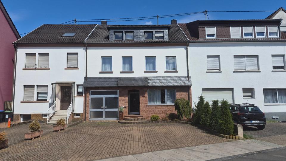 Mehrfamilienhaus, Wohnhaus Ensdorf - 12 Zimmer, 290 m&sup2;, 420.000&euro; | Angebot:27023554
