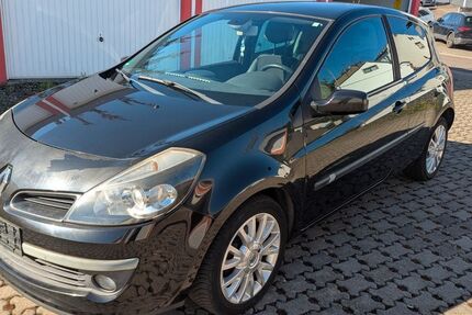 Renault Clio 160.000 km 2.490 &euro; Völklingen 66333
