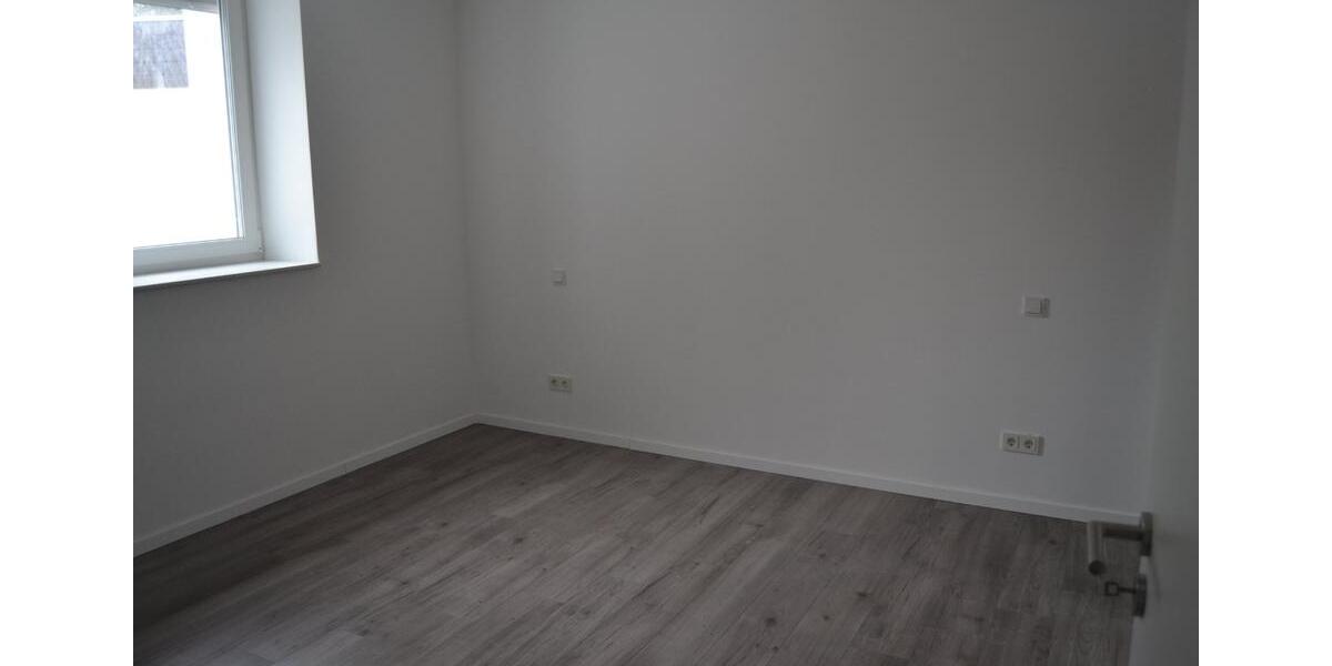 Hochparterre Neunkirchen - 2 Zimmer, 70 m&sup2;, 850&euro; | Angebot:24711653