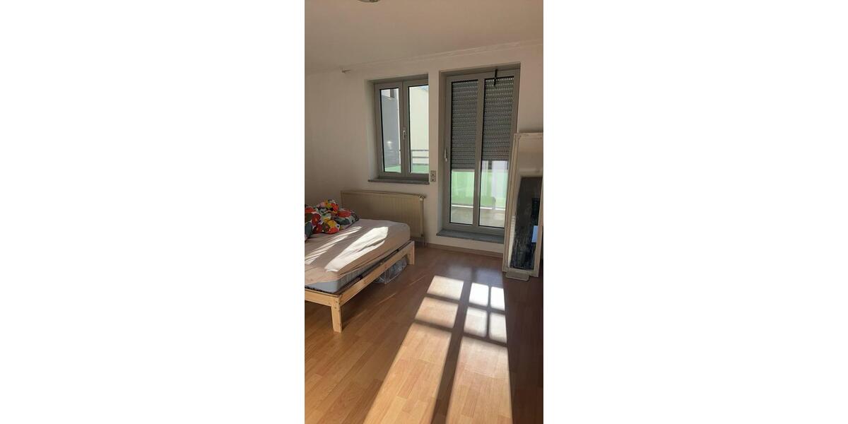 Etagenwohnung Saarbrücken Neue Bremm - 2 Zimmer, 50 m&sup2;, 608&euro; | Angebot:26247025