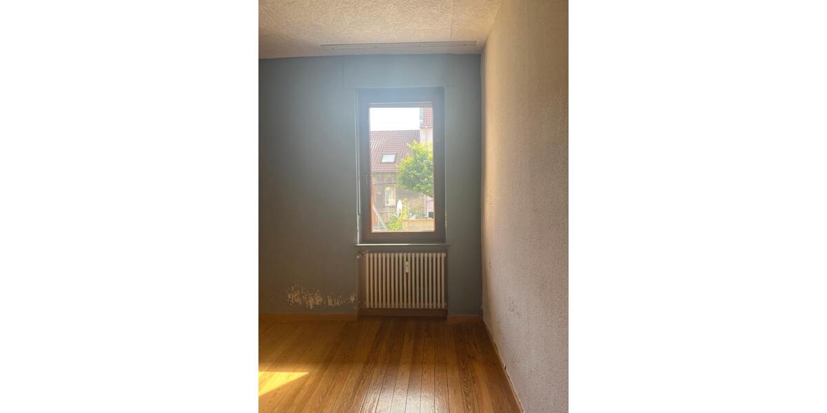 Einfamilienhaus Völklingen - 17 Zimmer, 320 m&sup2;, 365.000&euro; | Angebot:25655087