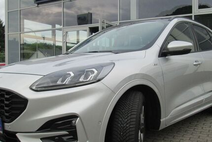 Ford Kuga 67.600 km 22.500 &euro; Püttlingen 66346
