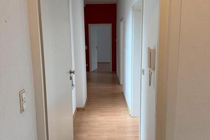 Wohnung Saarbrücken Kieselhumes - 4 Zimmer, 130 m&sup2;, 1.100&euro; | Angebot:26566234