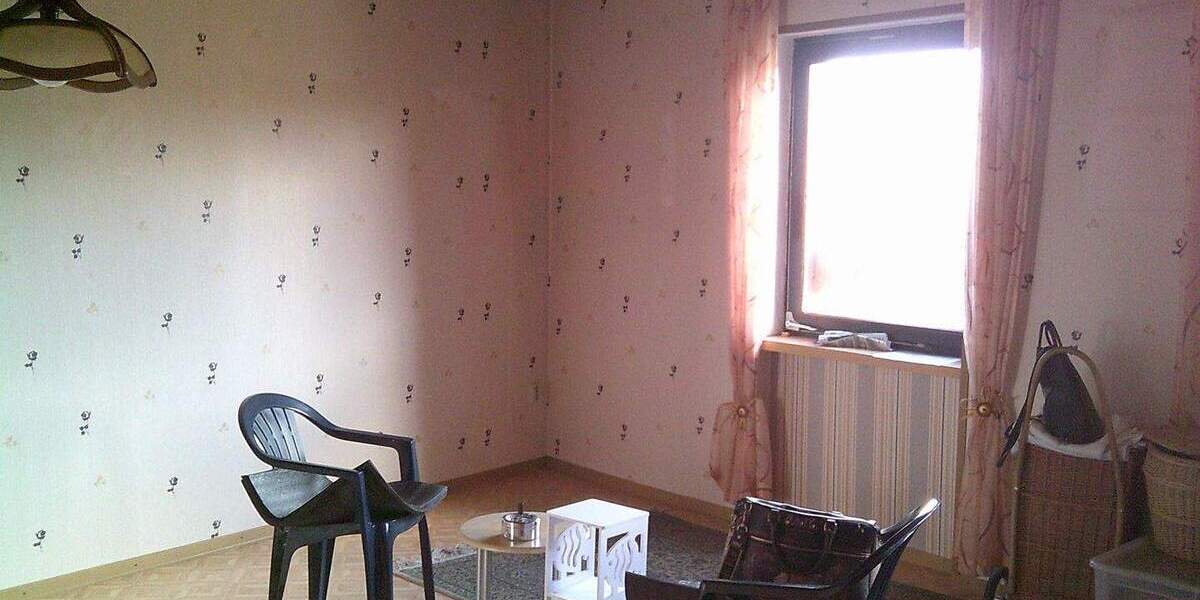 Reihenmittelhaus Sulzbach/Saar Sulzbach - 5 Zimmer, 130 m&sup2;, 105.000&euro; | Angebot:26036723