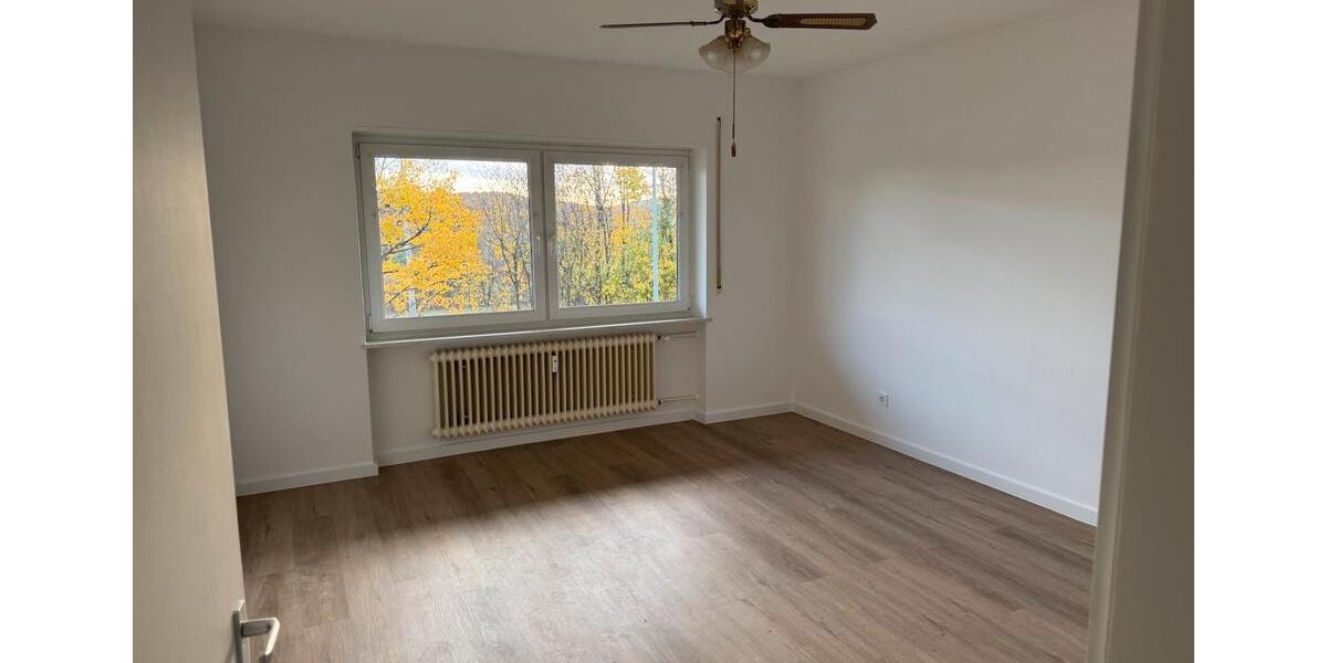 Erdgeschoßwohnung Eppelborn - 3.5 Zimmer, 109 m&sup2;, 950&euro; | Angebot:25824645