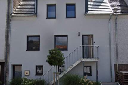 Haus Eppelborn / Humes Humes - 4 Zimmer, 124 m&sup2;, 159.000&euro; | Angebot:25772331
