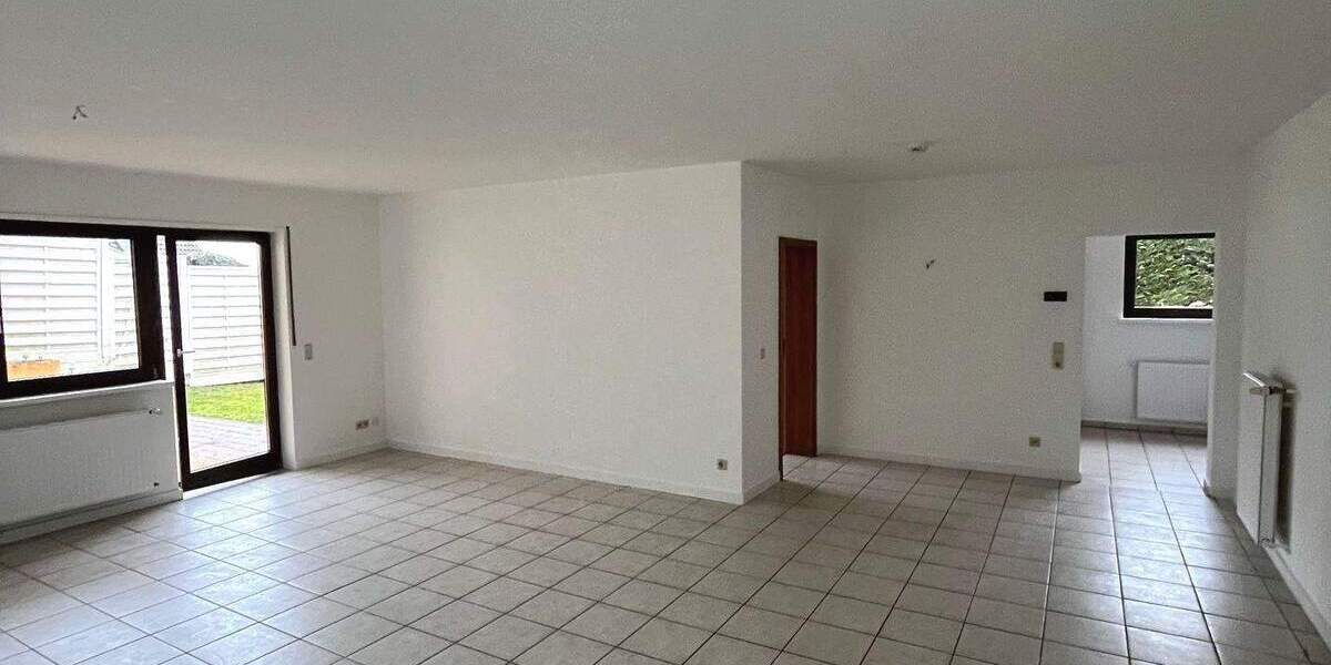 Etagenwohnung Völklingen Stadtmitte - 2 Zimmer, 73 m&sup2;, 570&euro; | Angebot:25683669