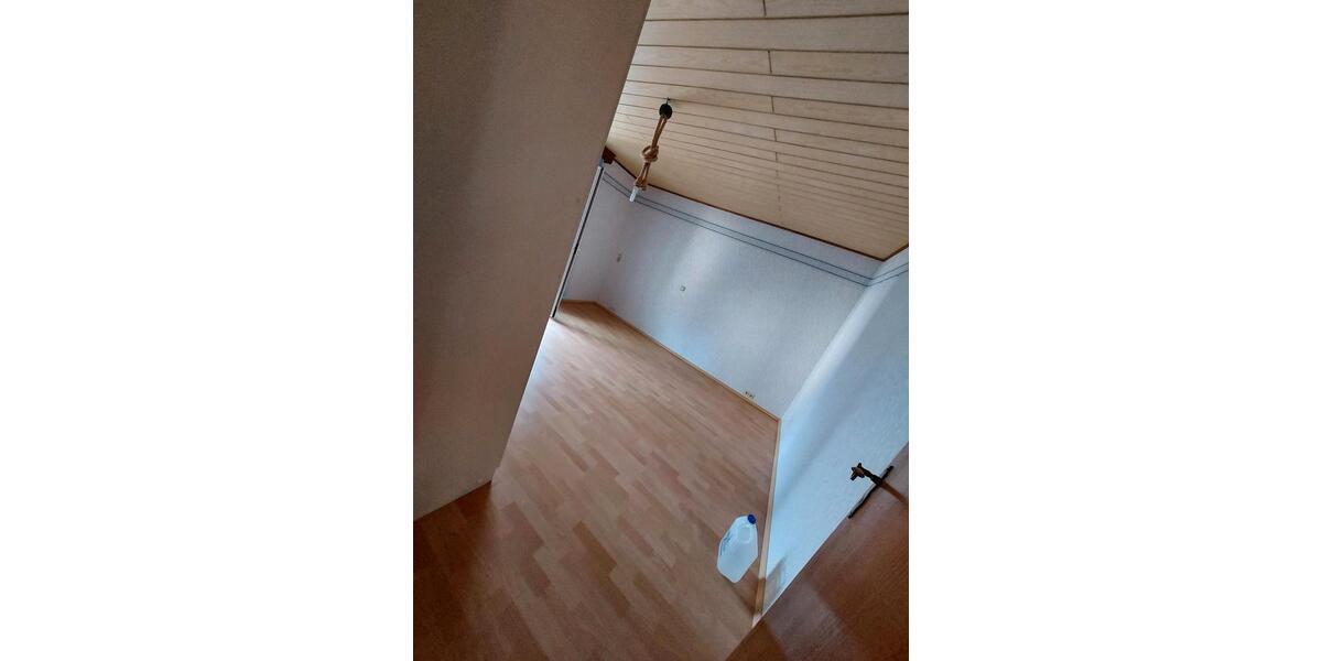 Etagenwohnung Lebach - 3 Zimmer, 85 m&sup2;, 600&euro; | Angebot:25637827