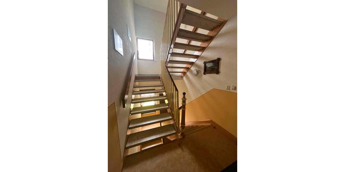 Dachgeschoßwohnung Neunkirchen - 2 Zimmer, 56 m&sup2;, 85.000&euro; | Angebot:27296243
