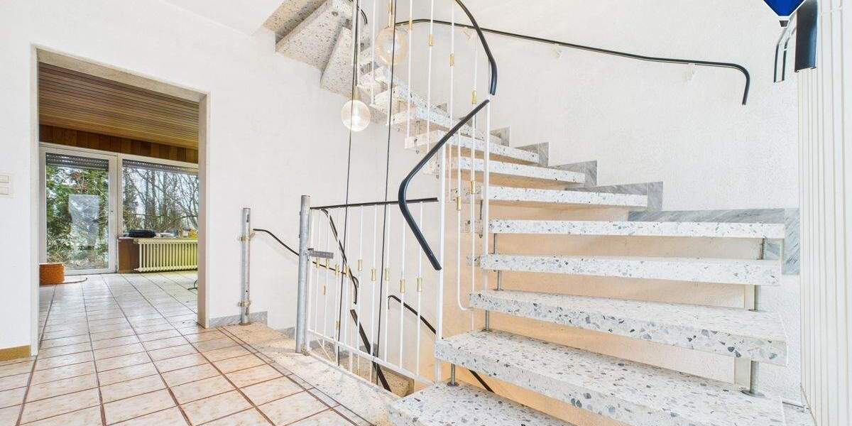 Einfamilienhaus Eppelborn Wiesbach - 4 Zimmer, 253 m&sup2;, 169.000&euro; | Angebot:25673985