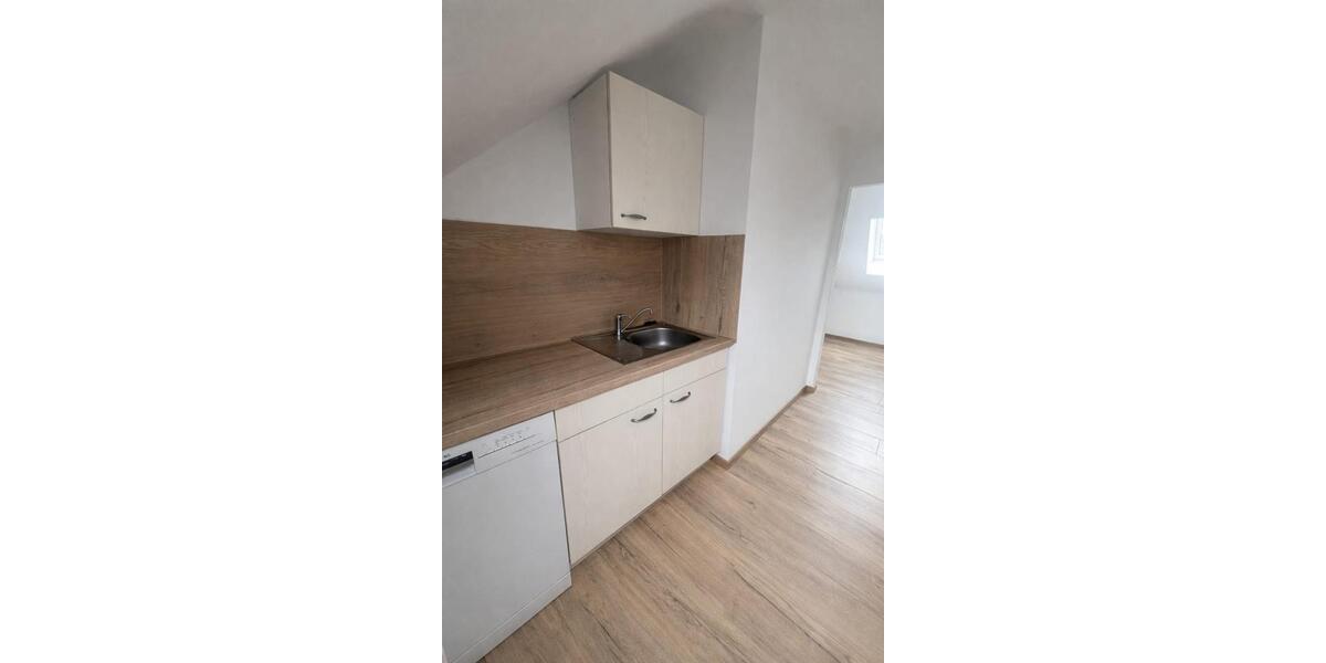Dachgeschoßwohnung Saarbrücken Malstatt - 2 Zimmer, 63 m&sup2;, 650&euro; | Angebot:25933881