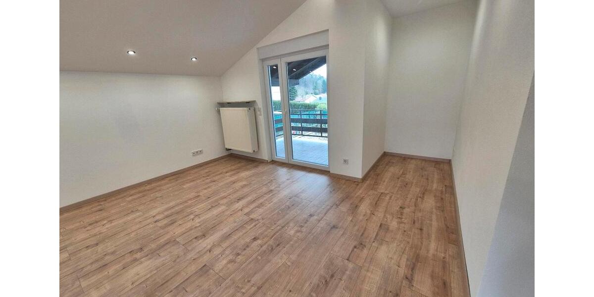 Etagenwohnung Sankt Ingbert - 1 Zimmer, 86 m&sup2;, 900&euro; | Angebot:25917919